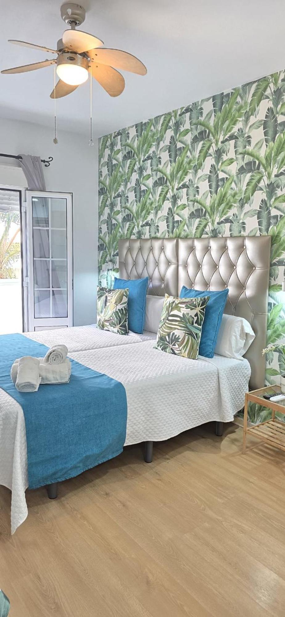 Candisol Cozy Inns Torremolinos Exterior foto