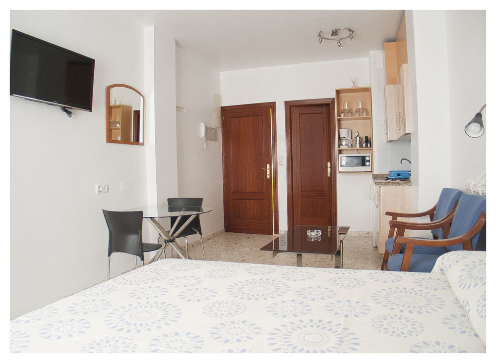 Candisol Cozy Inns Torremolinos Exterior foto
